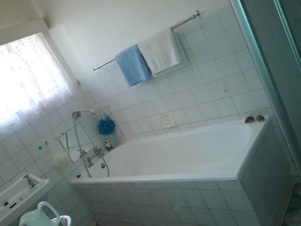 Heila'S In House Family Room-Homestay! ブルームフォンテーン エクステリア 写真