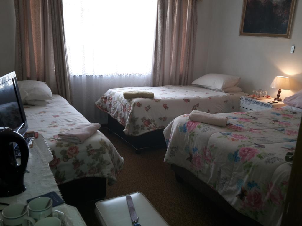 Heila'S In House Family Room-Homestay! ブルームフォンテーン エクステリア 写真